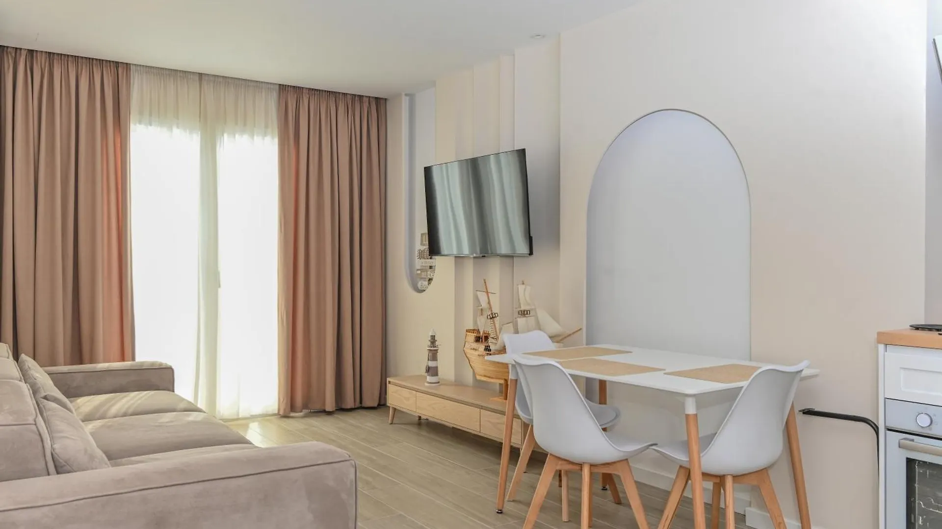 Fluctus Apartments Durres Albania