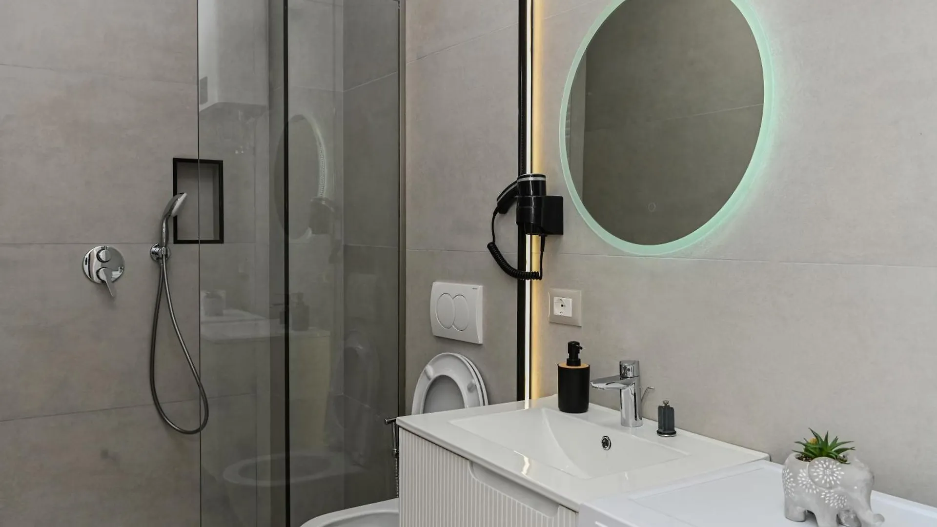 Fluctus Apartments Durres Albania
